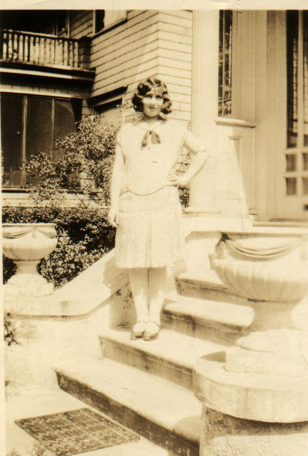 Mary 1927.jpg